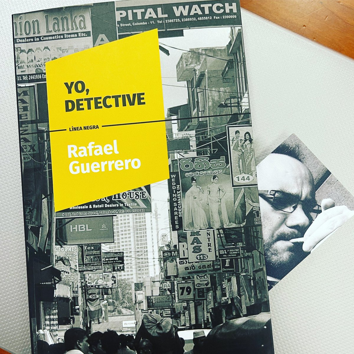Chema Alonso (@chemaalonso) on Twitter photo Reconozco que me encanta la novela negra y saber que las historias de <a href="/GuerreroRafael_/">Rafael Guerrero</a> están narradas por el autor, que es a la vez escritor y protagonista … me sorprendió. Aquí ando enganchado para acabar el lunes. Corta, rápida y al estómago. Más info: eolasediciones.es/catalogo/colec… Reconozco que me encanta la novela negra y saber que las historias de <a href="/GuerreroRafael_/">Rafael Guerrero</a> están narradas por el autor, que es a la vez escritor y protagonista … me sorprendió. Aquí ando enganchado para acabar el lunes. Corta, rápida y al estómago. Más info: eolasediciones.es/catalogo/colec…