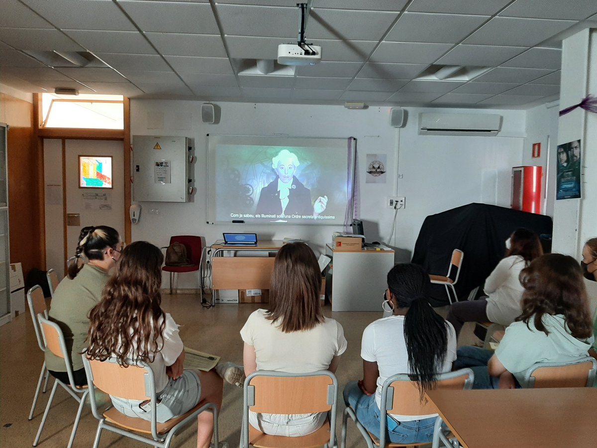 cijbocairent's tweet photo. 📣 Hui,a l'institut de #Bocairent,Scape Room #LaFórmulaSecreta #LEALecturaAbierta de l' #IVAJ jornada lúdica i formativa del llibre📚 L'efecte Frankenstein, d'Elia Barceló 📚 #Bocairent #IESdeBocairent #CijBocairent https://t.co/97gbYpDunx