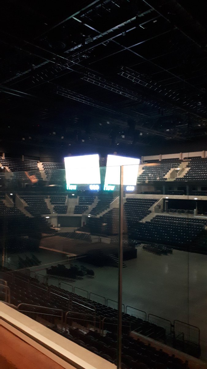 Segunda dosis 18:45...me vine al antel arena 1 hora anteshaciendome el boludo x si me vacunaban asi me iba temprano...mirá como me tomé los 30 min o mejor dicho 45 mins  uruguayinteligencia