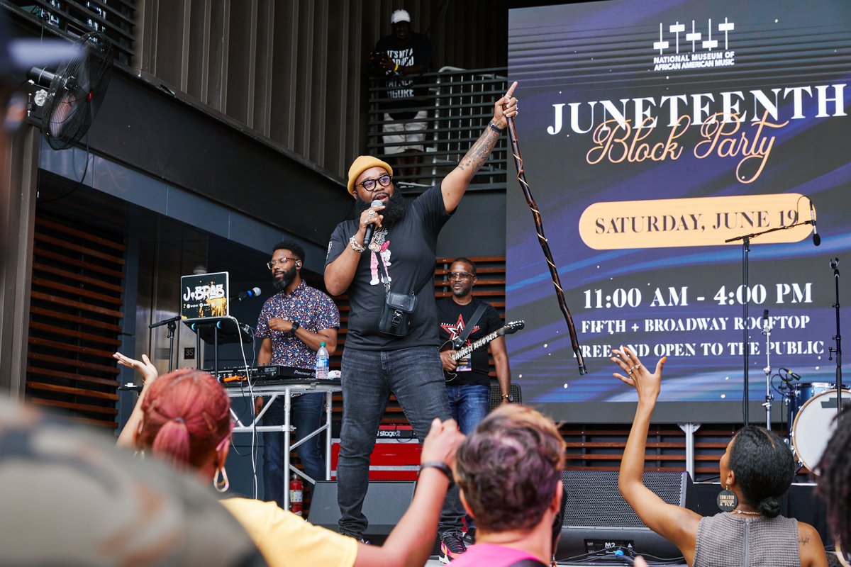 RIAA's tweet photo. We had a great time this past weekend partnering with @theNMAAM at their #Juneteenth Block Party 🎉 that featured stellar performances 🎤 from @RissiPalmer @ShyCarter @blancobrown #YoYo @therealQparker  @Doejonesmusic! @WarnerMusicNash @BBRMusicGroup @BMG_US #BlackMusicHasAHome https://t.co/YAyTb2K14m