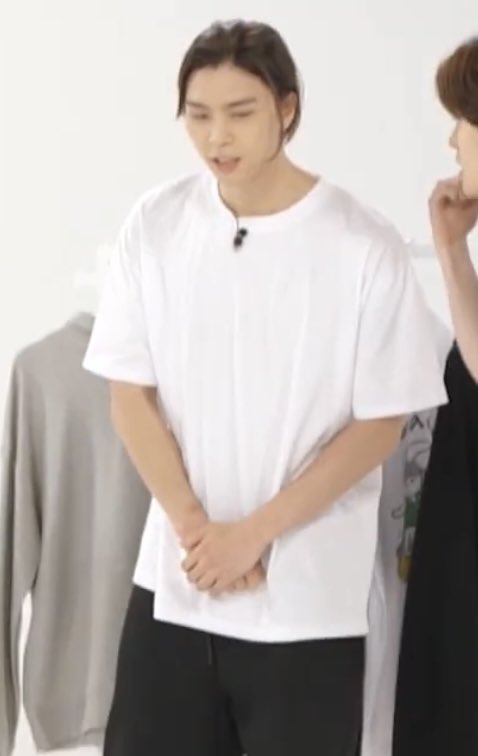 Johnny’s long hair 💔