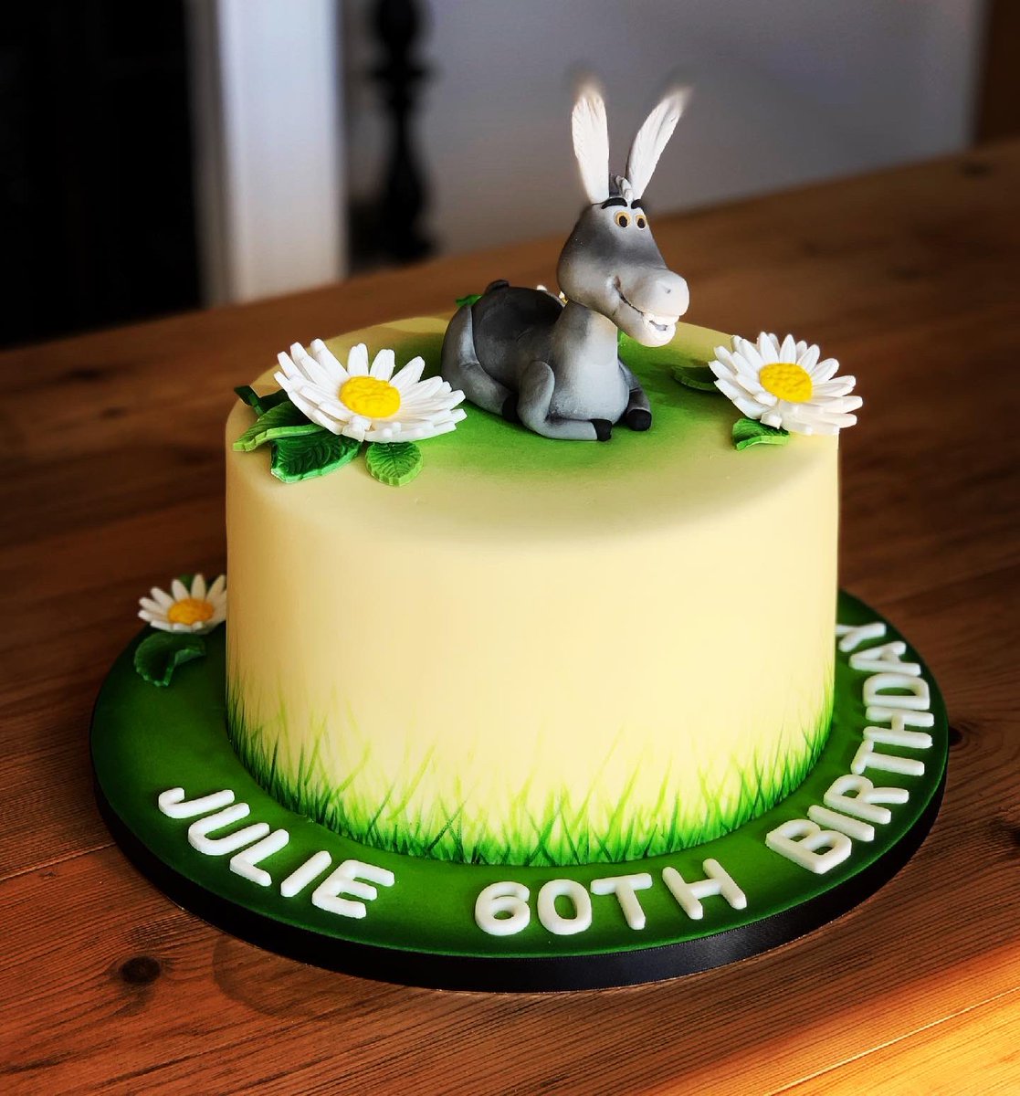 Clintons_Cakes's tweet photo. Donkey cake this week @clintons_cakes #cake #cakesofinstagram #cakedecorating #cakeoftheday #donkey #donkeycake #birthdaycake #birthday #shrekdonkey #london #londonlife #highwycombe #buckinghamshire #dasies #sugarpasteart #cakeart #eventplanner #cute #celebration https://t.co/k2awt6dAlj