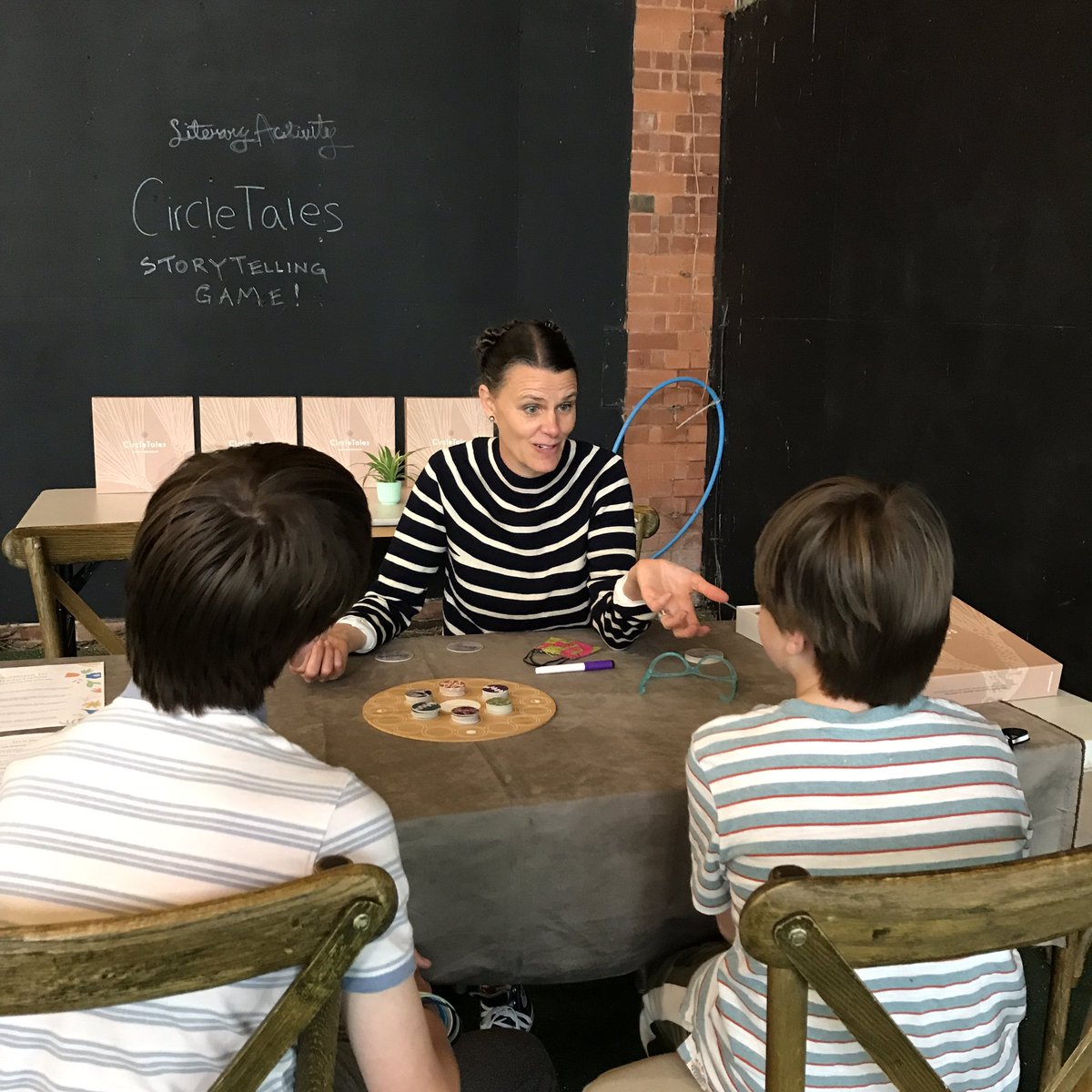 CircleTales tweet media