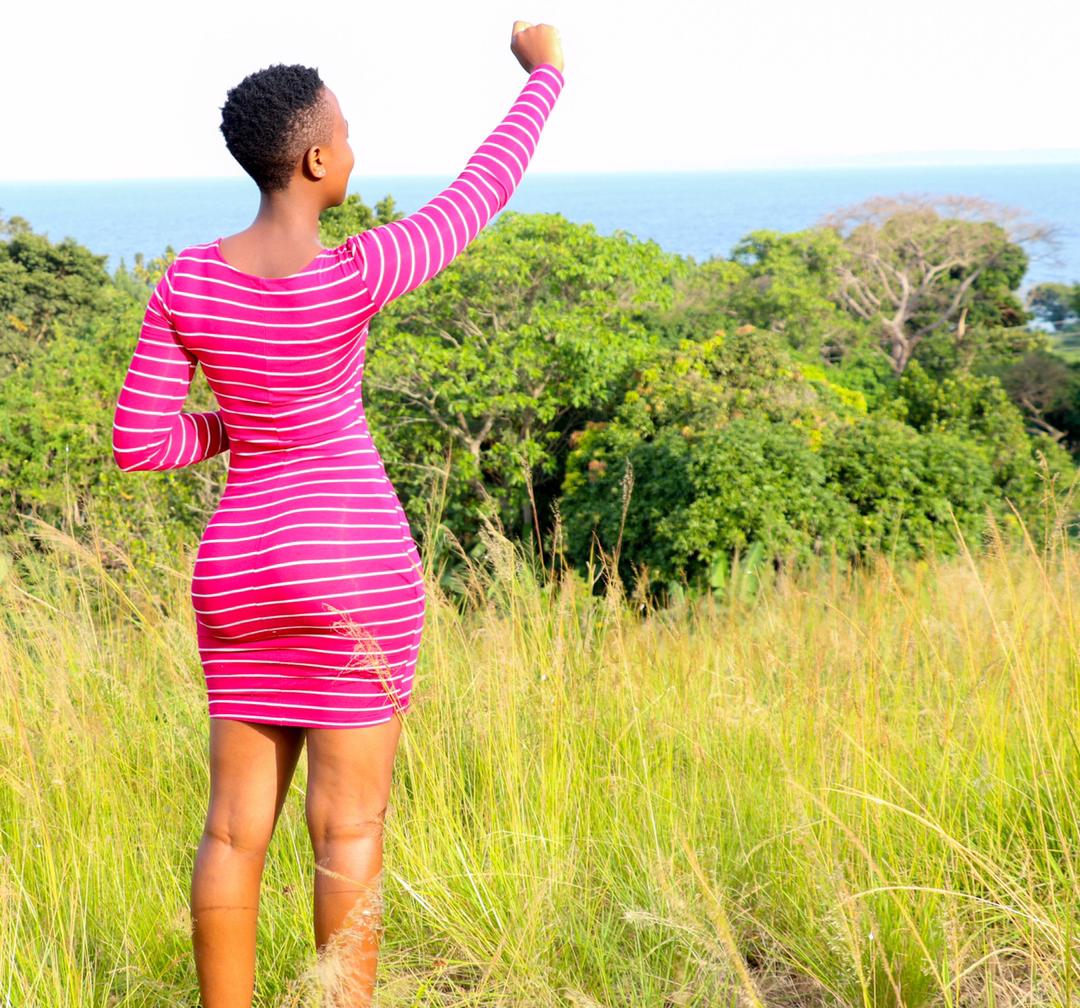 kcamie's tweet photo. Hooo sebo now i can see the forest she is viewing is green and fertile good for investors😅😅😅😅 https://t.co/WuSzh9I9gv