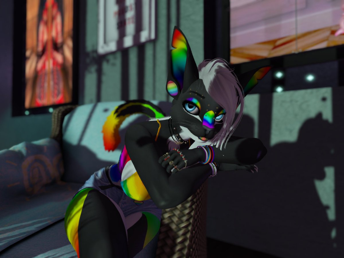 RemiJCrowley's tweet photo. Chilling out at @the_iyc  and had to take a pic. XD
#IYC #Furry #secondlifefurry #SecondLife #KatKlaws https://t.co/PqIMmgGsqi