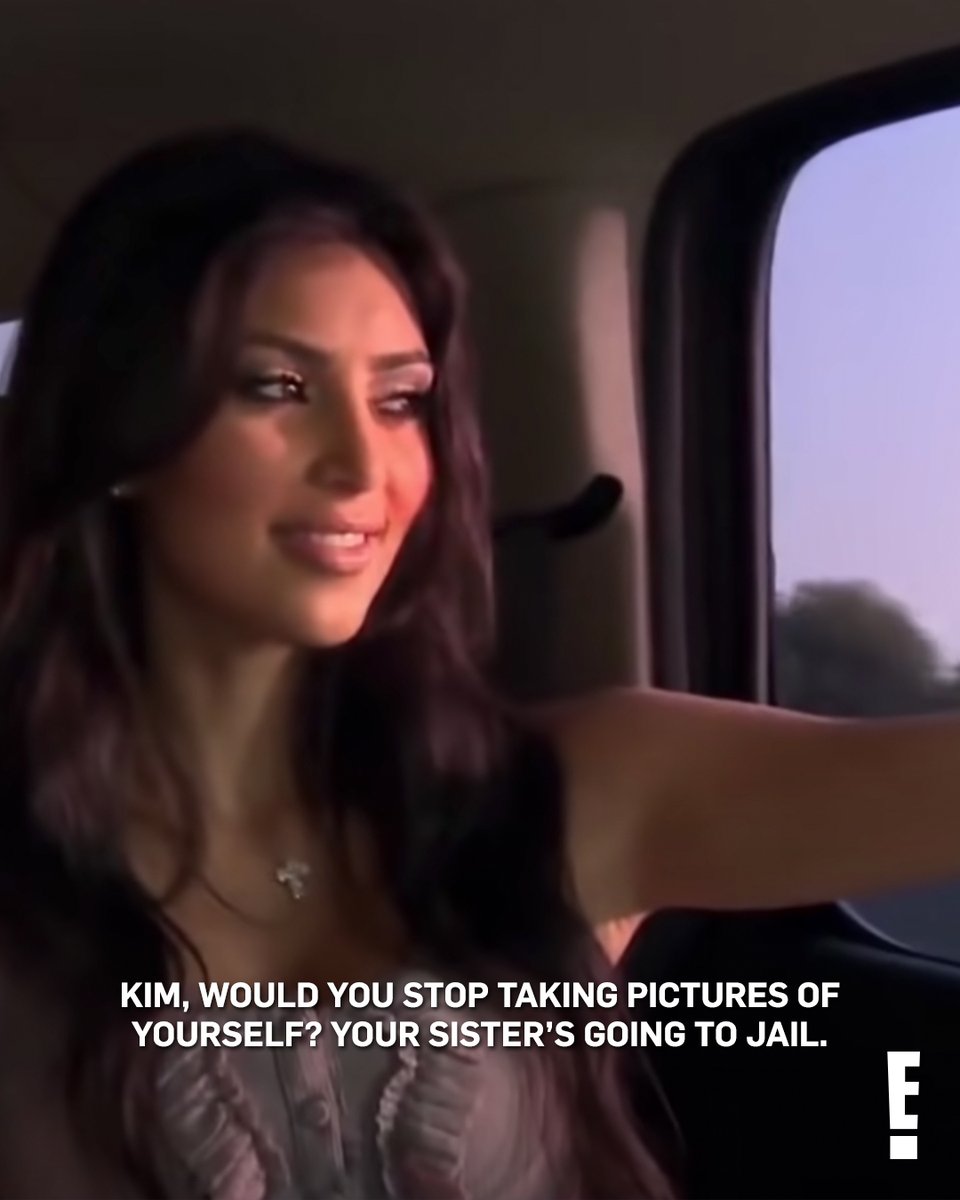 eentertainment's tweet photo. Name a more iconic selfie. I'll wait. #SelfieDay #KUWTK https://t.co/M22qwq4r6C
