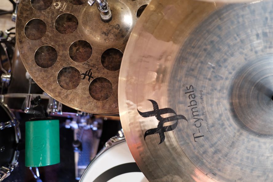 If you can dream it, we can make it! Get in touch about your custom cymbal dream.

#tcymbals #cymbals #cymbaladdict #drummersofinstagram #instadrummer #drummer #drums #drumming #instagroove #turkishcymbals #turkey #handmadecymbals #cymbalsinsta #studio #recording