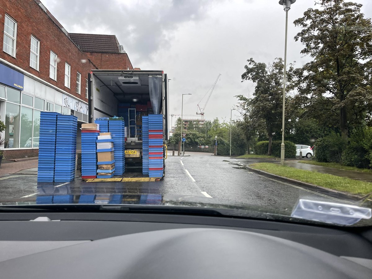 Dennis Fick (@mennace) on Twitter photo It’s pathetic that <a href="/Dominos_UK/">Domino's Pizza UK</a> find it acceptable to park on a blink corner and double yellow lines to unload. I mean, it’s only head on traffic I have to risk to get by… It’s pathetic that <a href="/Dominos_UK/">Domino's Pizza UK</a> find it acceptable to park on a blink corner and double yellow lines to unload. I mean, it’s only head on traffic I have to risk to get by…