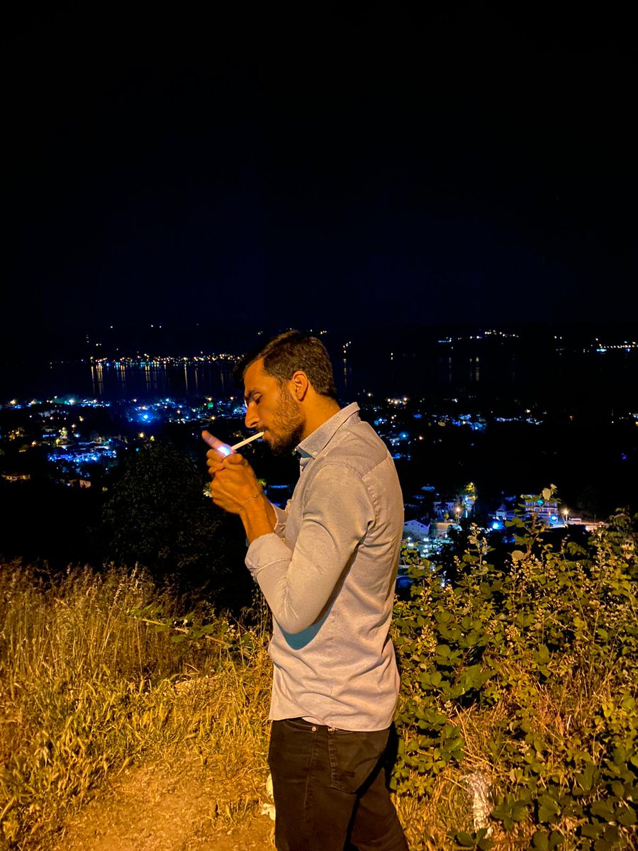K2Videoleak's tweet photo. Yanan hayallerdi siz sigarayı gördünüz... https://t.co/d7qn1rd78O