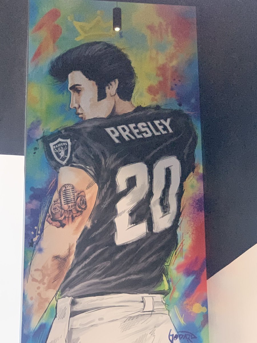 Xtine777's tweet image. Another Michael Godard #michaelgodard #Raiders #allegiantstadoum