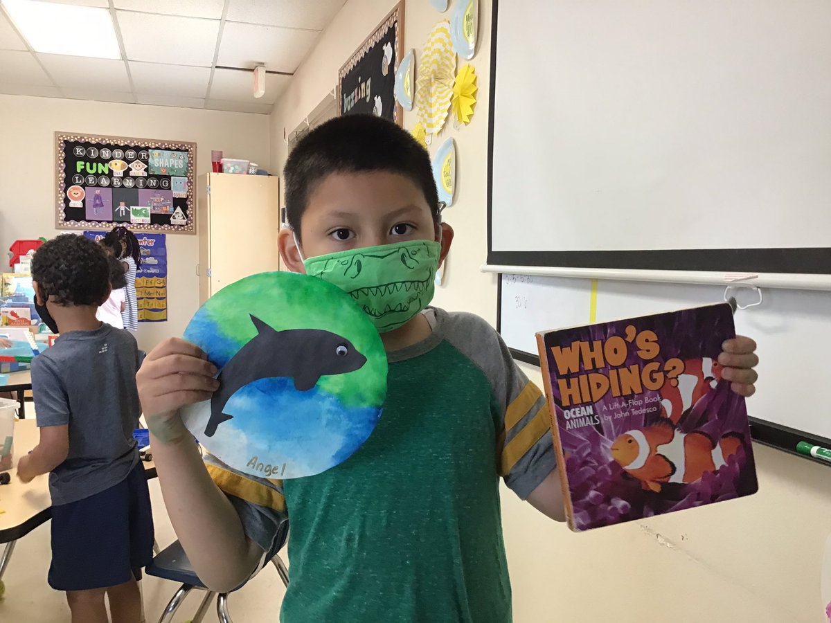 MHSArlington's tweet photo. Merryhill kindergarten students had another good day at summer camp.  We took a virtual tour at sea quest, we read a book together and discussed. We created great ocean creatures.  We also made great Yoda puppets.
#merryhillproud
#merryhillsummercampfun https://t.co/KH2GQDEyTo
