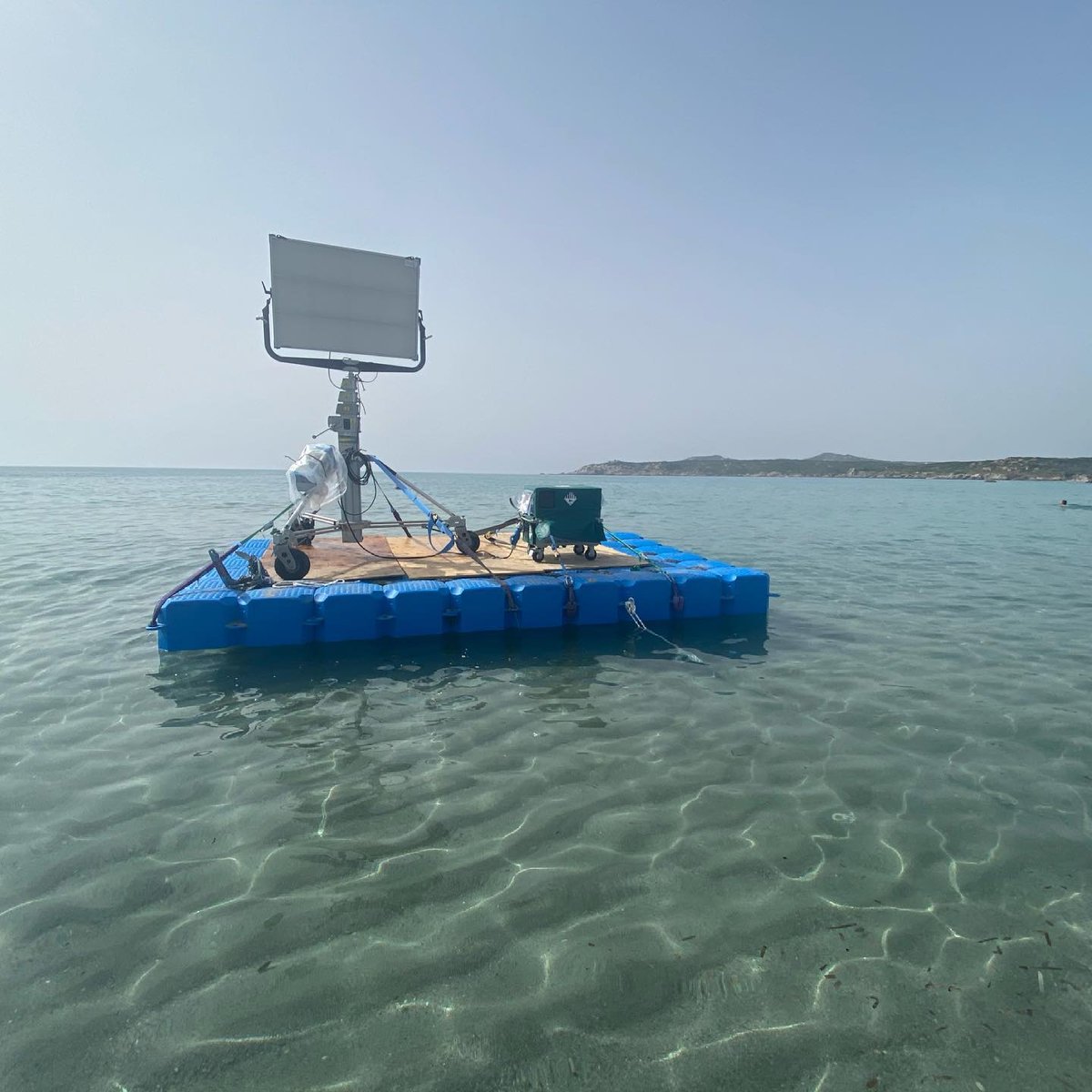 Set sail... The @Arri #Skypanel360 set afloat 

📷 @davidsmith172020 
Floating SkyPanel 360 with help of a 5kw Voltstack  

Official ARRI Dealer - get in touch for your S360

#filmlights #filmlighting #setlightingtechnicians #filmmakers #moviemaking #gafferlife #doplife