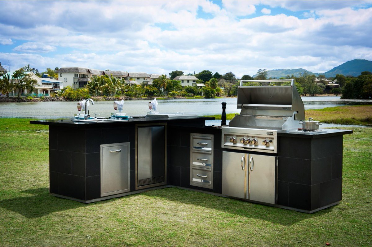 Sunstonemp's tweet photo. Sunstone Metal Products has the components you need to get your Outdoor Kitchen outfitted and looking good for the summer. Check us out today! https://t.co/gfOa21HxE3