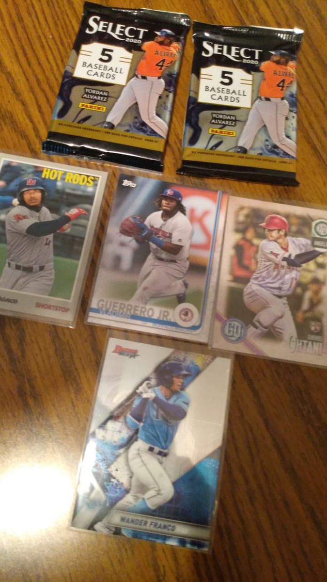 TboRips's tweet photo. Pack and Ohtani rookie, Vlad and wander prospect card giveaway bundle tonight on my new twitch account. If you are in chat you can win. Free cards! Will be live in 2 hours or so on https://t.co/P97L1cF7fS follow and come hang out! #twitch #baseballcards #mlb #giveaway #Ohtani https://t.co/QZgdDpQOSC