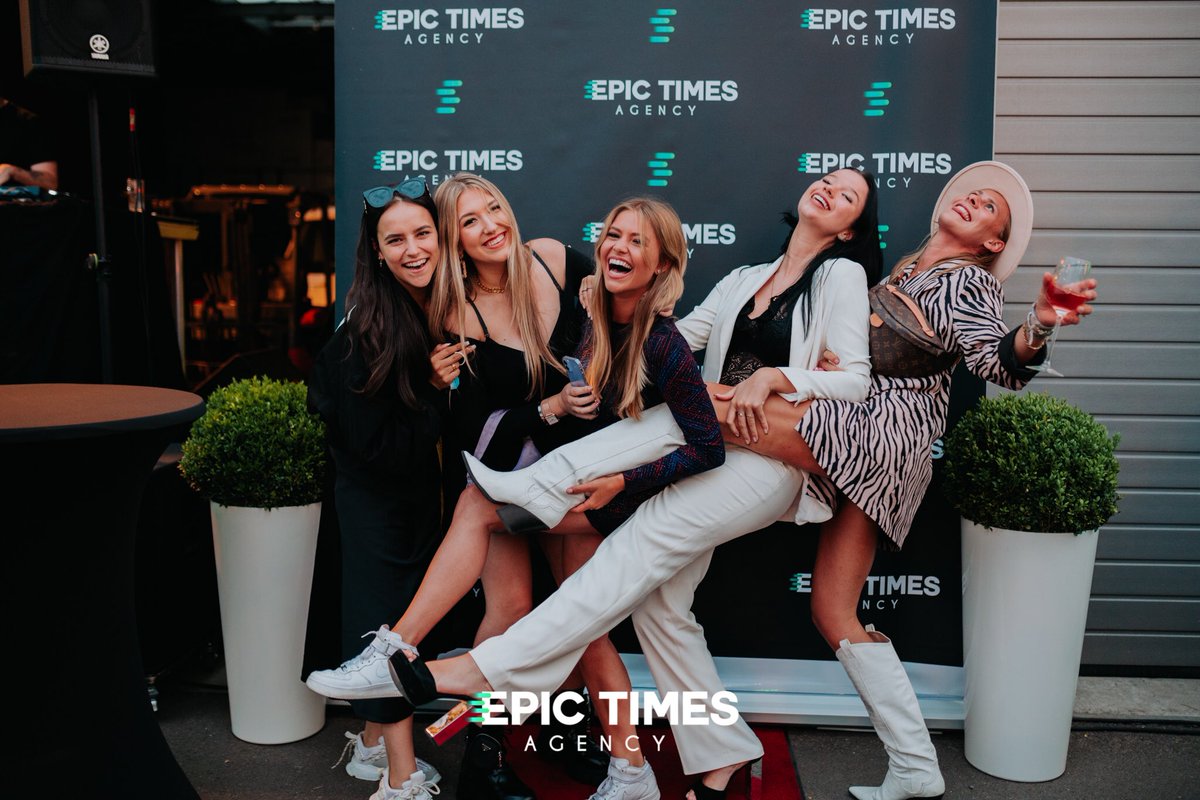 MeaghanSlaets's tweet photo. photo dump of my agency 🥺❤️ https://t.co/G4o0BFXXe0