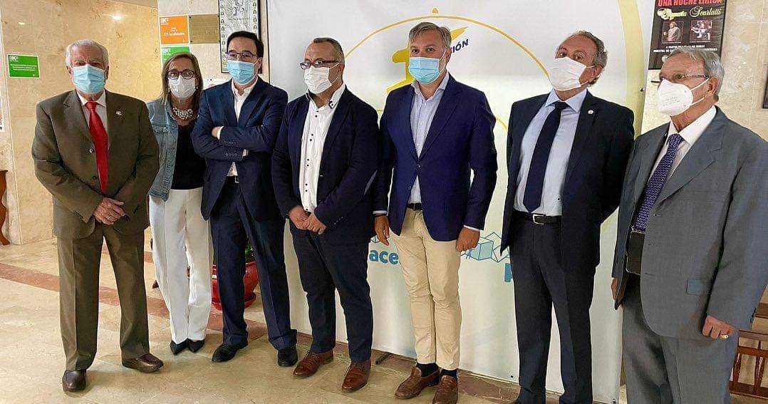 cirempla's tweet photo. 🟢⚪️🟡Empresas de nuestro Círculo colaboran un año más con Asociación @placeat #Plaser @FundaPLA en el el II Premio Nacional de Periodismo Placeat que ha ido a parar a los periodistas Francisco Javier Carrión, de El Independiente, y el fallecido Paco Rego de El Mundo. https://t.co/ayi5V6Edyq