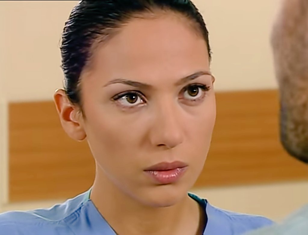 capkindrarslan's tweet photo. Güzel kızlarla, gizli köşelerde spor amaçlı buluşmuyorsa, evet, beyimizin @beyinadaminiz yeni bir sevgilisi var: @eylulxsoner 

#doktorlar @medyapimresmi @drporteguzenan https://t.co/Hrm0sqQWSf