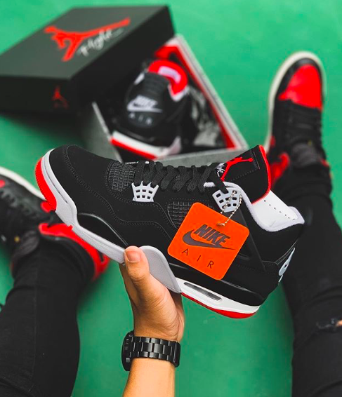 bred 4s in store