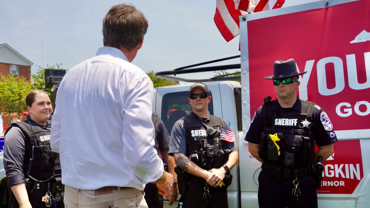 GlennYoungkin's tweet photo. I want every member of the Law Enforcement community in Virginia to know I will have their back when I am governor. I am grateful for the work that they do to keep our communities safe. https://t.co/PIrnhPa5zB