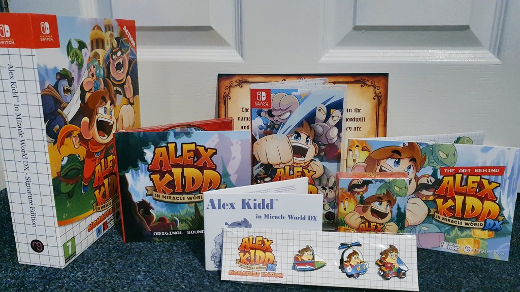 SoraxSpace's tweet photo. Mmmm. Retro-esque gaming products. @SigEditionGames #AlexKiddInMiracleWorldDX #alexkidd @sincespacies #AlexTHEkid https://t.co/uIQi1mXp4L