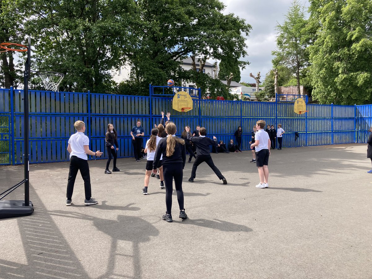wpsp7dm's tweet photo. We got to play a quick game of Basketball in teams of 7 to show off some of our new skills! 🏀👍🏻 https://t.co/m8VNgjjaOQ
