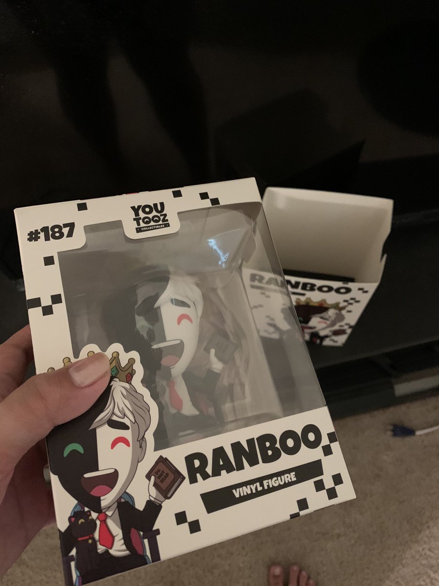 ChuuMilky's tweet photo. YOOOO IT CAME INNNN MY RANBOO YOUTOOZ IS HERE AYOOO (i forgot it’s coming in June LMAO) https://t.co/gk3hvIUnag