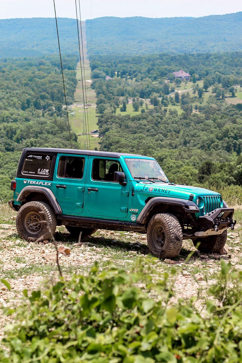 The view right before we hit up Rubicon Ridge! 🤩 I’m a sucker for the views. Tell me, if you’ve been to Hot Springs ORV Park, what was your favorite trail there?