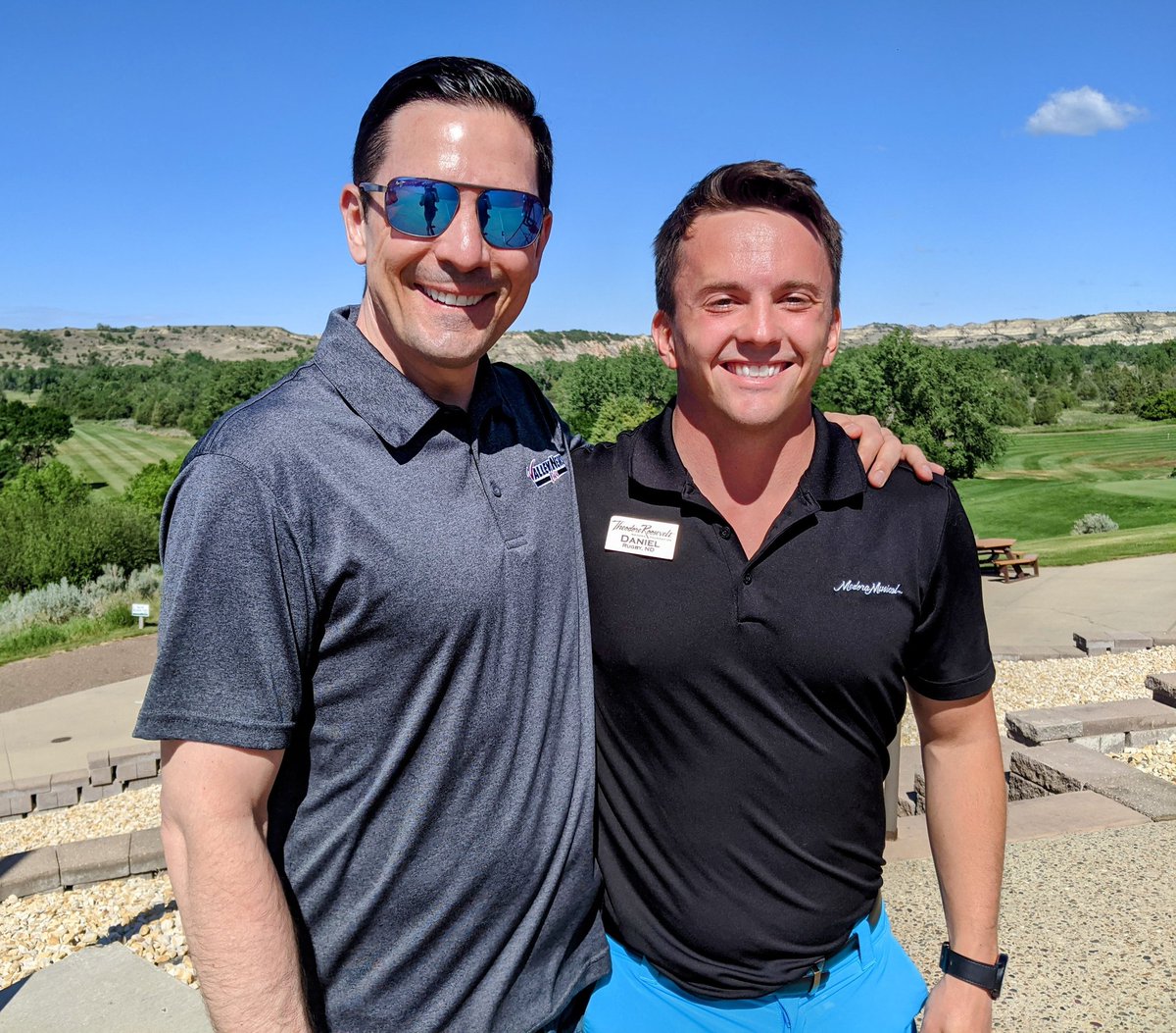 chrisbergpov's tweet photo. .@MedoraND Burning Hills singers from #NorthDakota, Max in downtown, and making friends from Oregon in downtown Medora!
#Medorable
#MagicalMedora https://t.co/Xx7inGH0AI