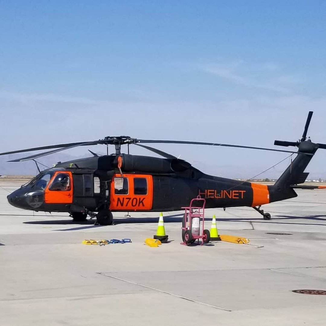 Helinet's tweet image. Fire season has begun! @Helinet's firefighting UH-60 Blackhawks have left the nest to answer the call of the @forestservice to assist in the fight against the #BackboneFire in Arizona and the #WillowFire in California. [📸: Helinet &amp;amp; #NJtoAZEmergencyPics] #Helinet #UH60
