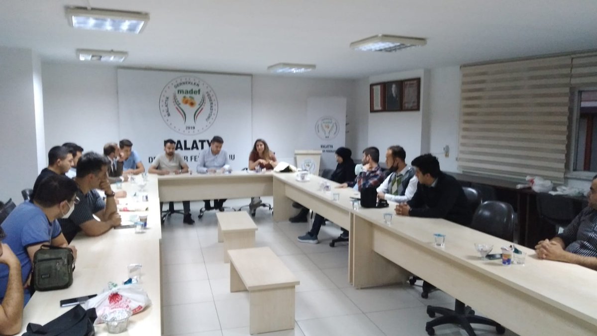 feyzullahkayass's tweet photo. Malatya Dernekler Federasyonu (MADEF) Genel Merkezin de Gençlik Kolları toplantımızı gerçekleştirdik. Pandemi nedeniyle uzun süredir bir araya gelemediğimiz için yüzyüze toplantımız çok verimli geçti.
#Madef
#MalatyaDerneklerFederasyonu
#Malatya https://t.co/E8fOVIeJLF