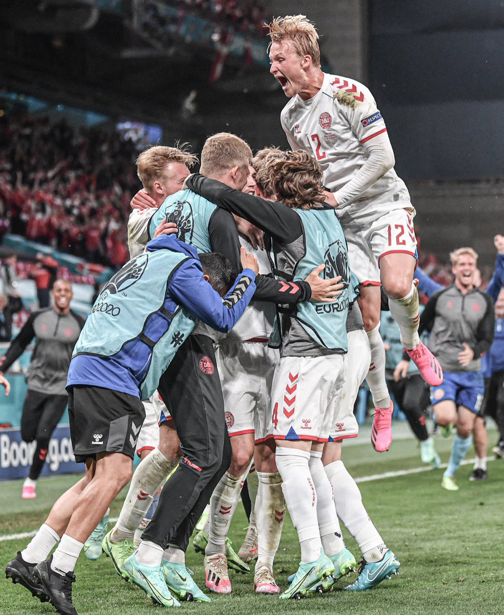 Denmark’s team spirit is absolutely fucking incredible ain’t it. These players gave it absolutely everything tonight, fairy tale stuff 🇩🇰❤️