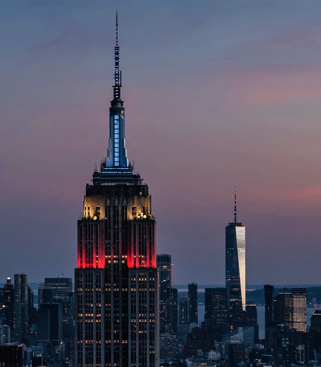 OldManNYC's tweet photo. Taken a few weeks ago…not sure why I never posted this.
#ThePhotoHour #NewYork #NewYorkCity #NYC #esbfans #empirestatebuilding #worldtradecenter #topoftherock #rockefeller https://t.co/KSuqKIq5B6