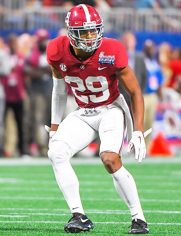 WOW!! I Am Honored To Receive An Offer From University Of Alabama 🐘❤️‼️<a href="/JayValai/">Coach Valai</a> @CoachKellyUA1 <a href="/BAMACoachG/">Robert Gillespie</a> @TeamTampa813 <a href="/Andrew_Ivins/">Andrew Ivins</a> <a href="/adamgorney/">Adam Gorney</a> #RollTide