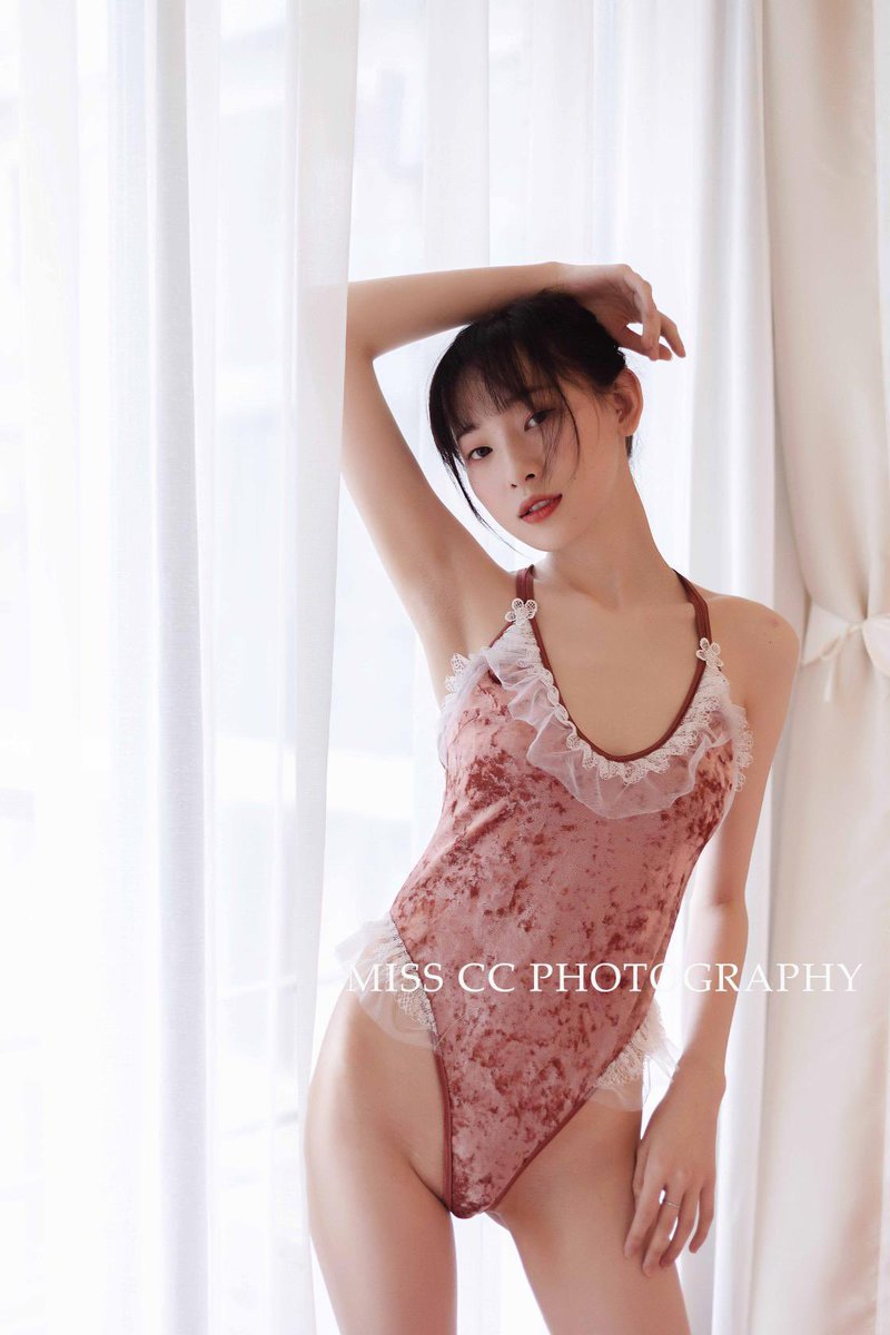 初见是惊鸿一瞥
怦然心动是你

摄影/@misscc520 

#私房 #摄影 #写真 #成都约拍 #性感 #portraitphotograph #Photography 投稿@305051993G @mumu537 @DP_ArtStudio https://t.co/qYNwEHOeSI