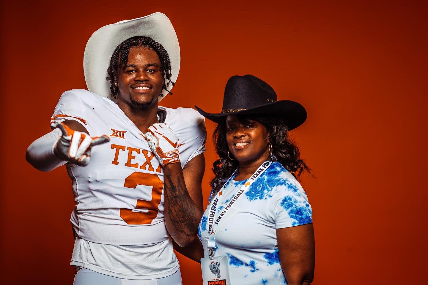 E4c33x8WEAMdi2f?format=jpg&name=orig