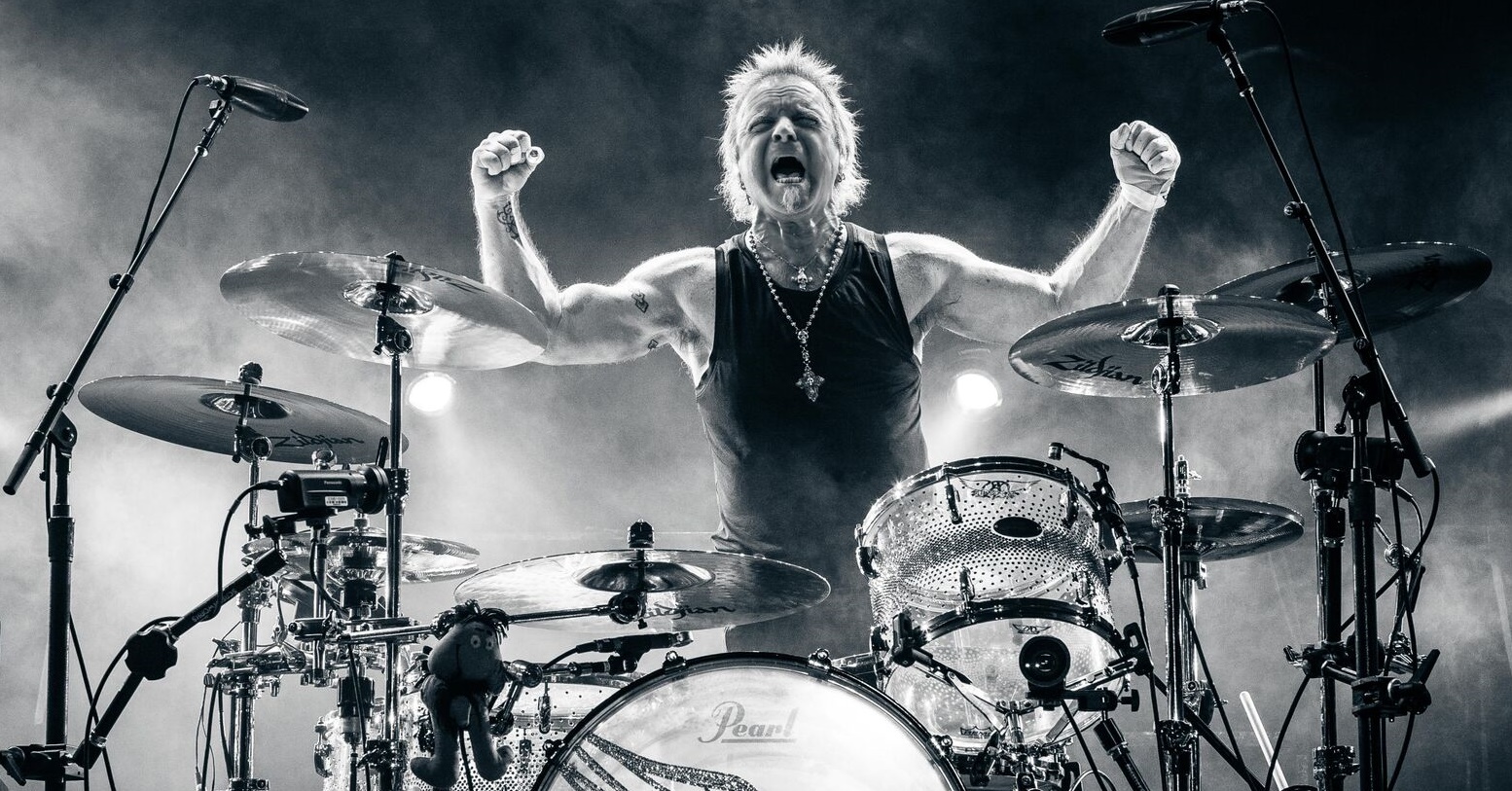 Happy birthday Joey Kramer of 