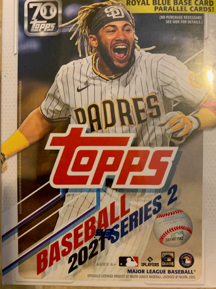 CardPurchaser's tweet image. Quick Series 2 blaster box giveaway! 

Do two things! 
-Follow @CardPurchaser 
-Retweet this tweet

Winner drawn randomly from retweets June 22 at 9pm Central