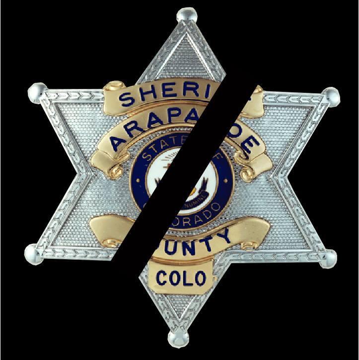 ArapahoeSO's tweet photo. Our hearts go out to @ArvadaPolice and your entire department, the family of the Arvada police officer and your community. We are praying for comfort during this difficult time and offer our deepest condolences. https://t.co/xUn5pzLkuF