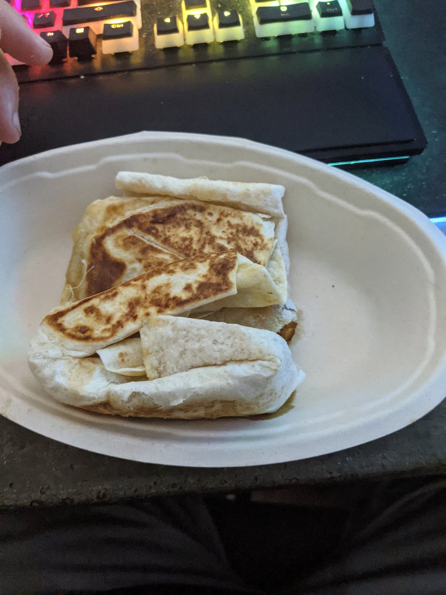 Th3b1ackguy_11's tweet photo. WTF is this @ChipotleTweets 😳 https://t.co/nt97mnnXFZ