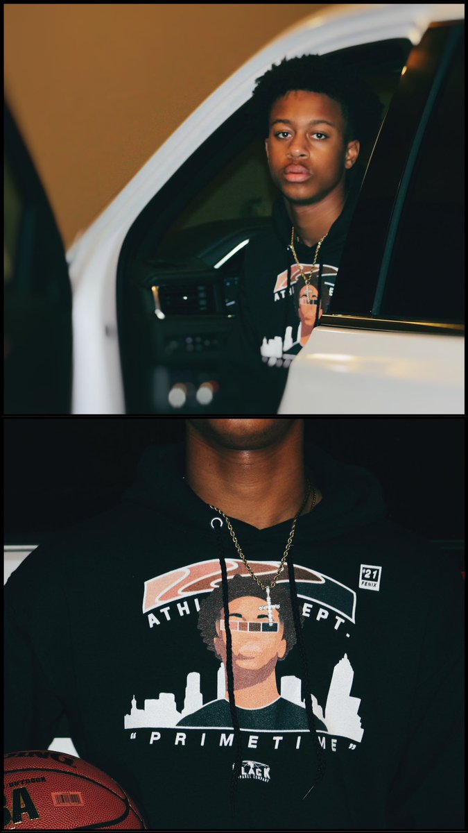 BlackApparelCo's tweet photo. #BlackApparelCompany specializes 
in #CustomApparel ✊🏿

To get your face on a hoodie email us at blackapparelco1@gmail.com with the subject “Custom Apparel”!

#ShopBlack #BuyBlack https://t.co/FzuIjX9aae