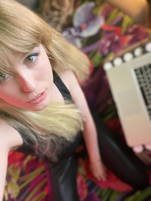 Live on @chaturbate NOW  link 👉🏼👉🏼👉🏼 https://t.co/7HJRIIZUTp  #modelonline #cbgirl #chaturbate #feetworshi̇p<a class="tags" href="/tag/chaturbate">@chaturbate</a><a href="/tag/chaturbate"class="tags"><span>#chaturbate</span></a><a href="/tag/feetworship"class="tags"><span>#feetworship</span></a><a href="/tag/cbgirl"class="tags"><span>#cbgirl</span></a><a href="/tag/modelonline"class="tags"><span>#modelonline</span></a>