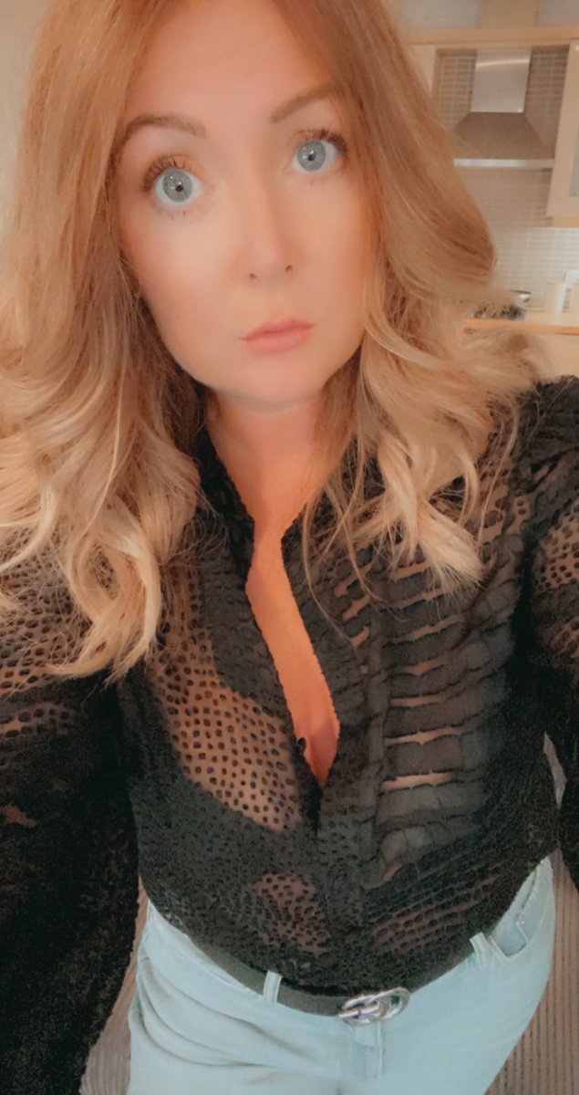 EmmaNewman84's tweet photo. Girls night out…..why not 😝 #girls #nightout #dinner #drinks #love #celebration https://t.co/jID1CiT3QQ