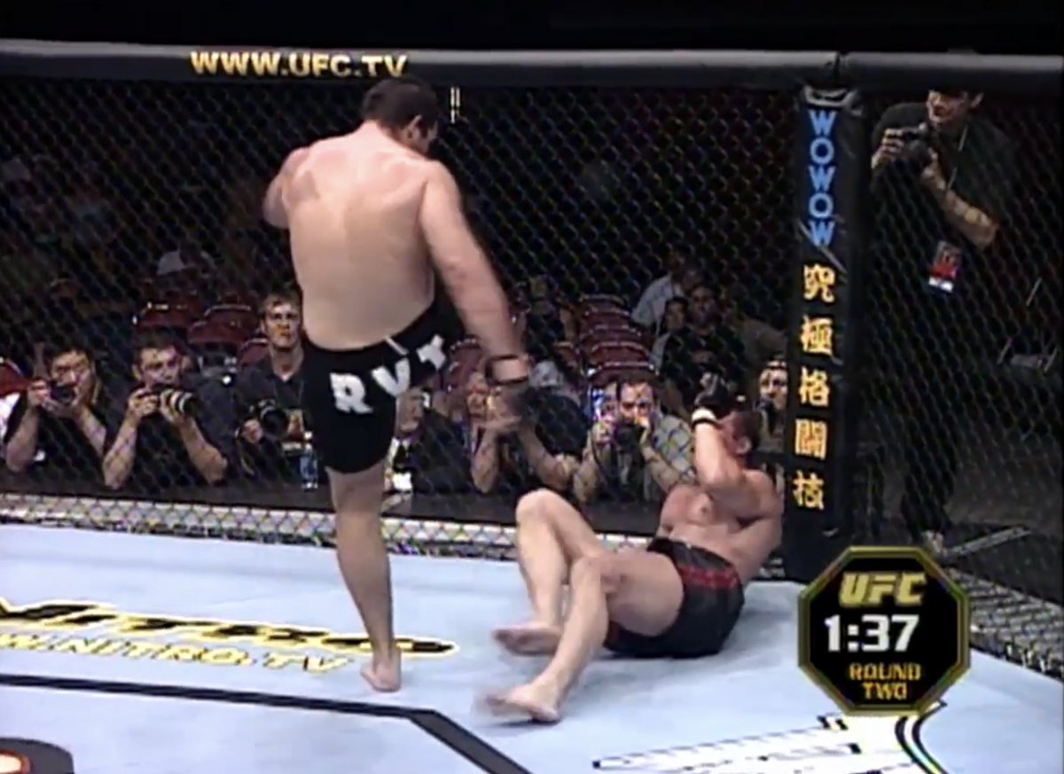 RMH_MMA's tweet photo. Pedro Rizzo and Tra Telligman went to war. Tra had been competing as a pro boxer and came in with dangerous hands. Rizzo was already well known for his dangerous striking. They both hurt each other, but in the end, the doctor stopped the fight due to a cut on Telligman. #UFC43 https://t.co/311nb4RVr3