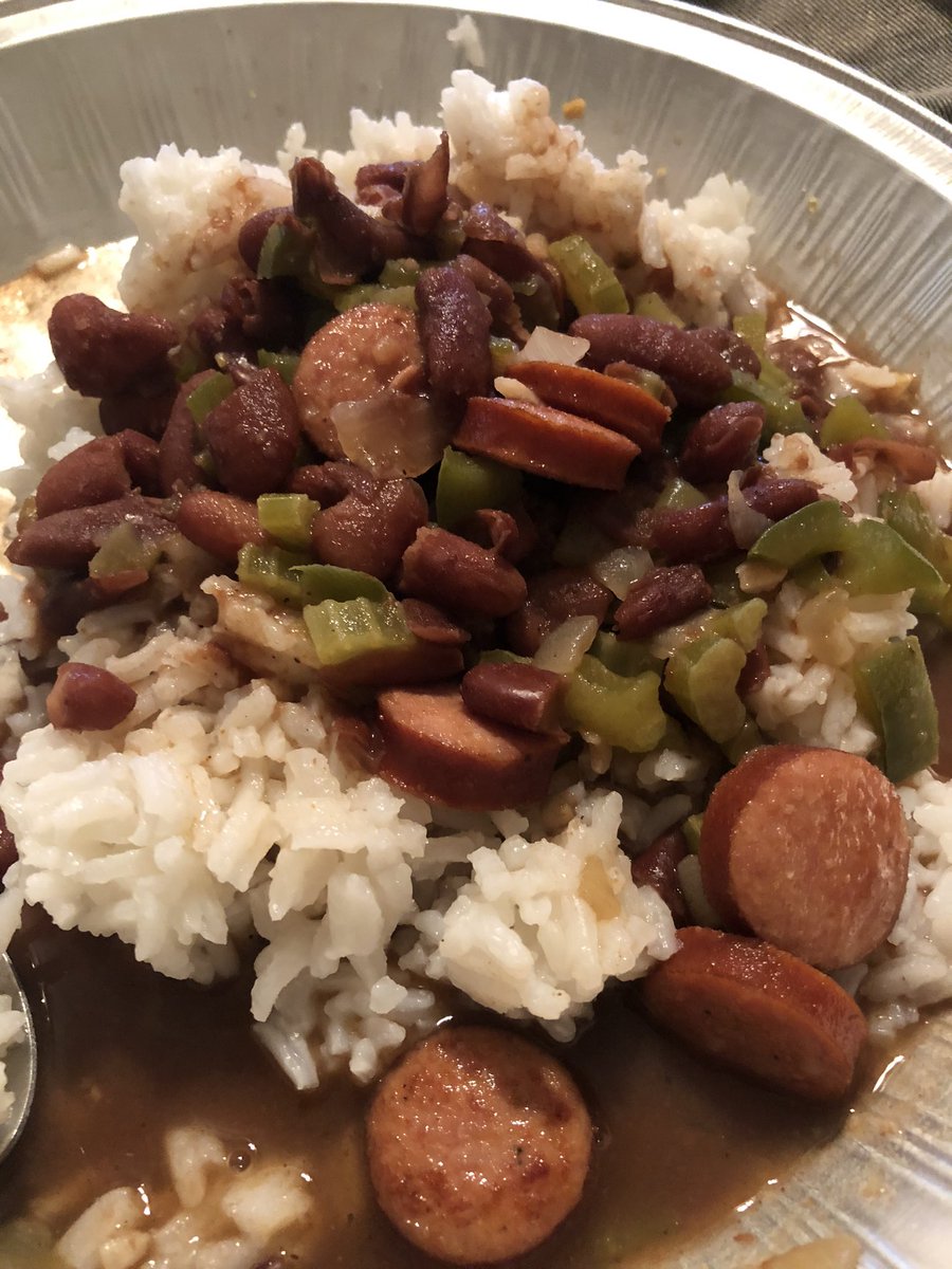 mhilyer85's tweet photo. It’s Monday red beans and rice night. Fixed a big pot full up https://t.co/1BzsJce4tV