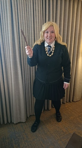 PotterheadClub's tweet photo. Los de Élite en la prepa // Yo en la prepa https://t.co/7QFUMn3GPh
