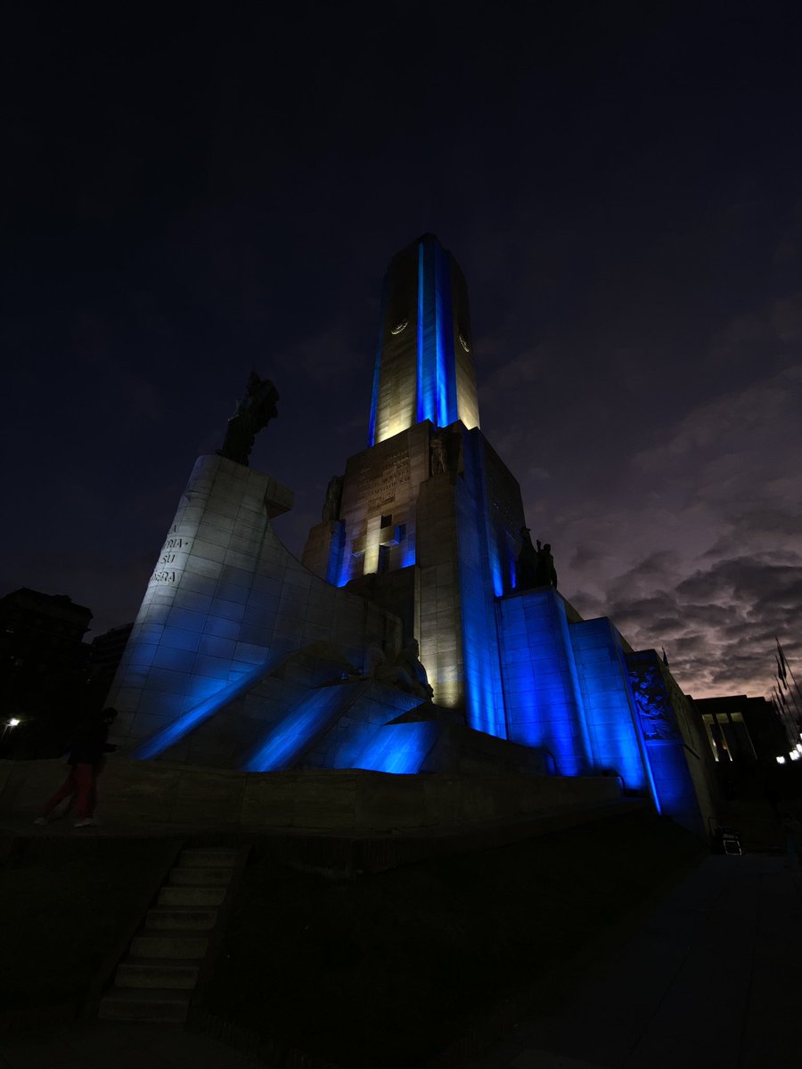 ceelebas's tweet photo. Paaaa, el monumento. https://t.co/DT0s24x9nr