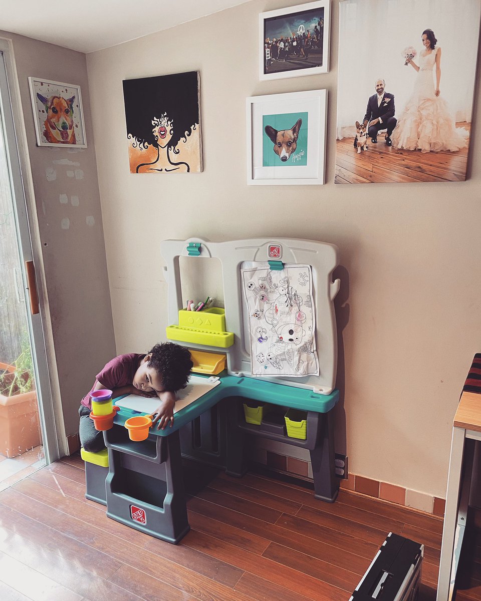 ericsmithrocks's tweet image. Got the toddler a cute desk so he could draw, and instead he re-enacted life as a writer.

Scene 1: Despair.

Scene 2: Desperately trying to throw your desk out the door.
