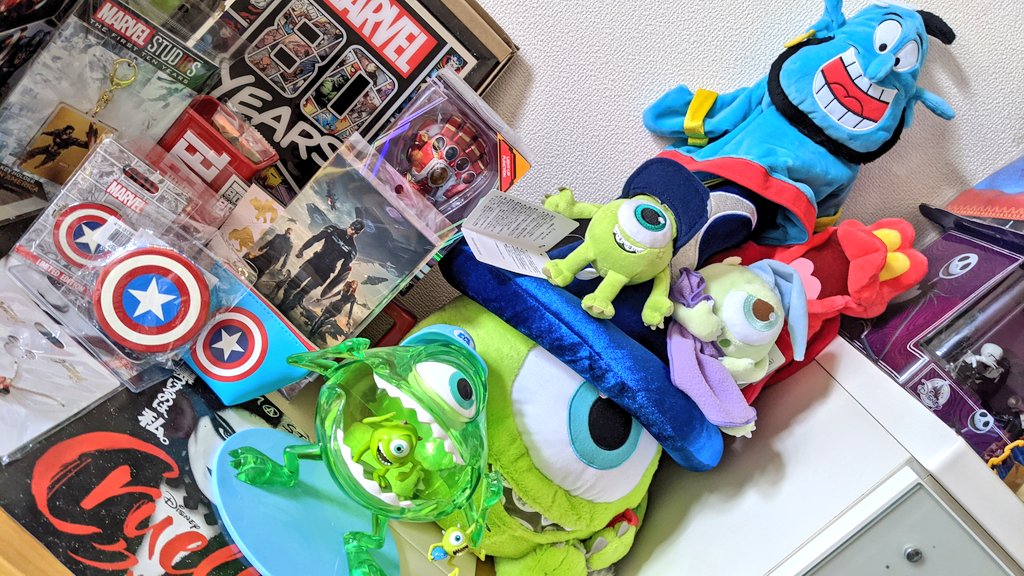 こむ ショップディズニー１周年なんだ コロナ禍でなかなか遊びいけない中かなりお世話になった マーベル取り扱いあるから最高です 今後もし海外のディズニーストアの商品も取り扱い開始したら嬉しいけど 破産する笑 マイディズニーグッズキャンペーン