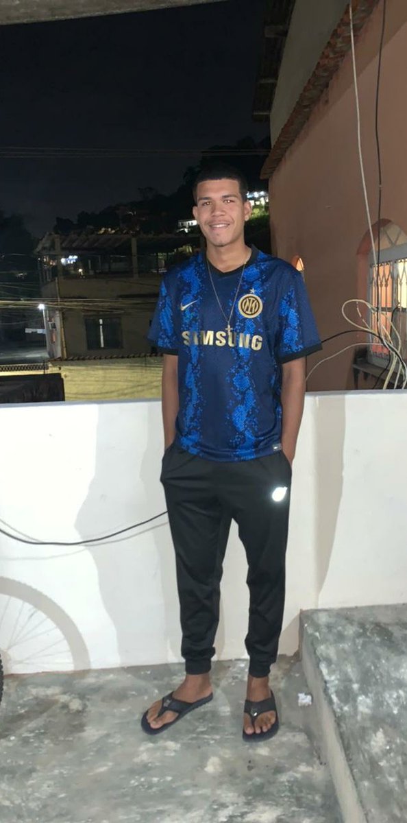 malhado_fxp's tweet image. 🤨/😁