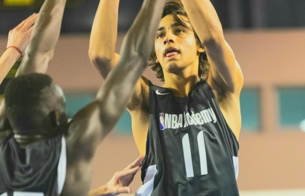 marcapersonalsf's tweet photo. 🏀🇦🇷👏 El talentoso jugador santafesino Bautista Rodríguez dejó @GimnasiaSantaFe pasa sumarse a las canteras de @Baskonia 
https://t.co/zJrchMziqF https://t.co/gM2Sn5XHIg